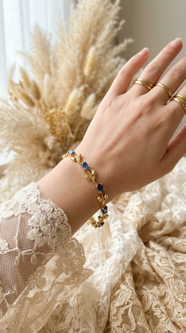 Sapphire Blue Tulip Vine Bracelet